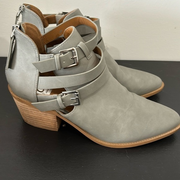 DV by Dolce Vita Shoes - Dolce Vita heeled booties